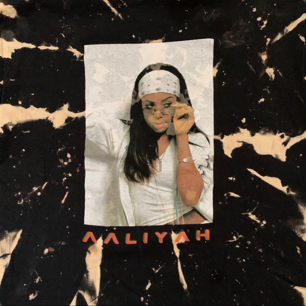 SOLD Men’s Aaliyah Black Distressed Bleached Tee - Picture 5 of 5